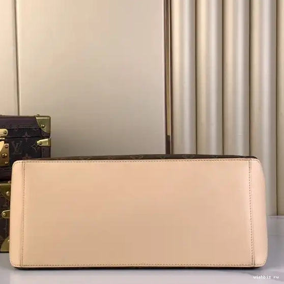 WIS Mezzo LOUIS VUITTON 0327